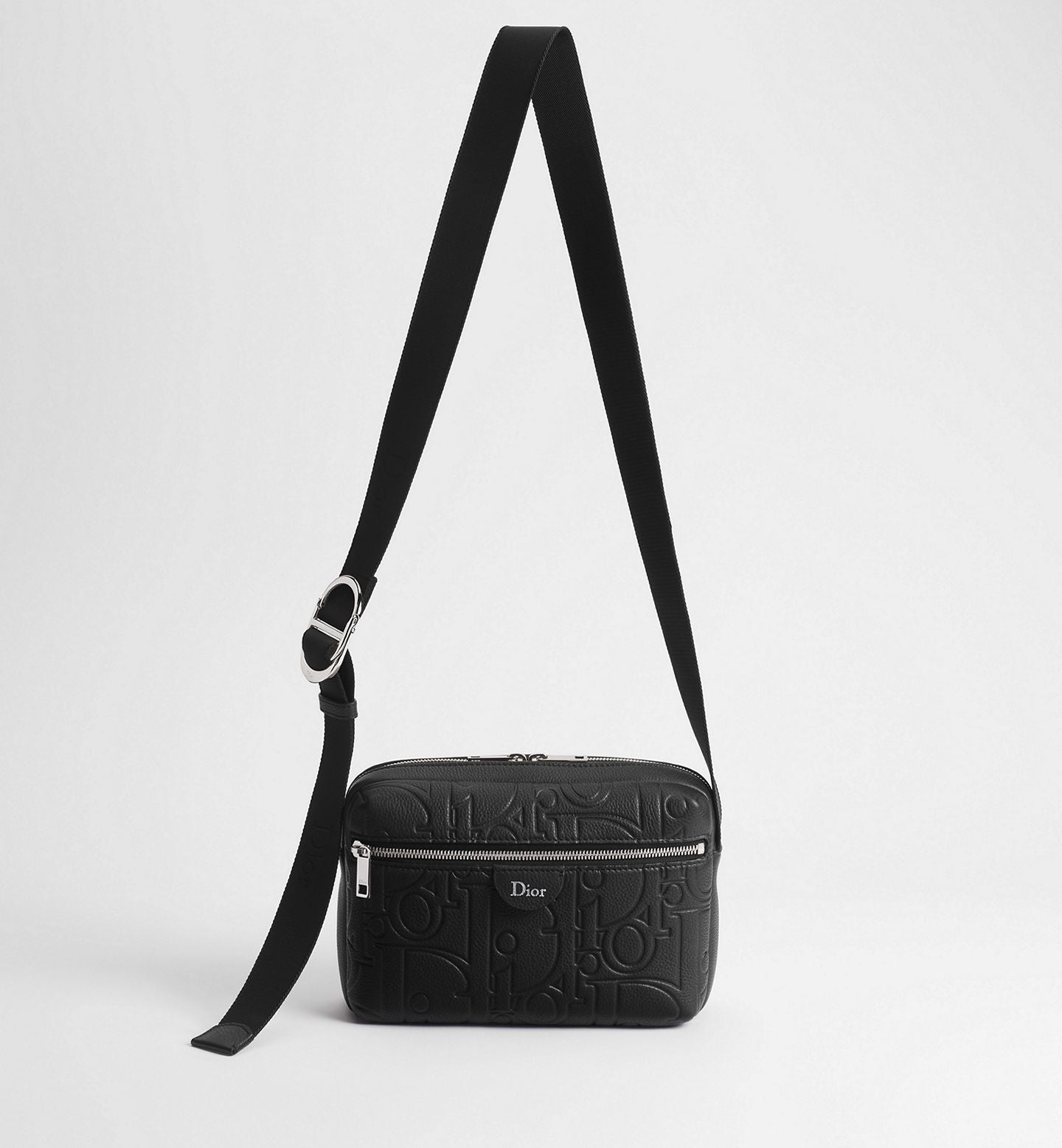 Dior Rider Zipped Messenger
Bag Color: Black Gravity