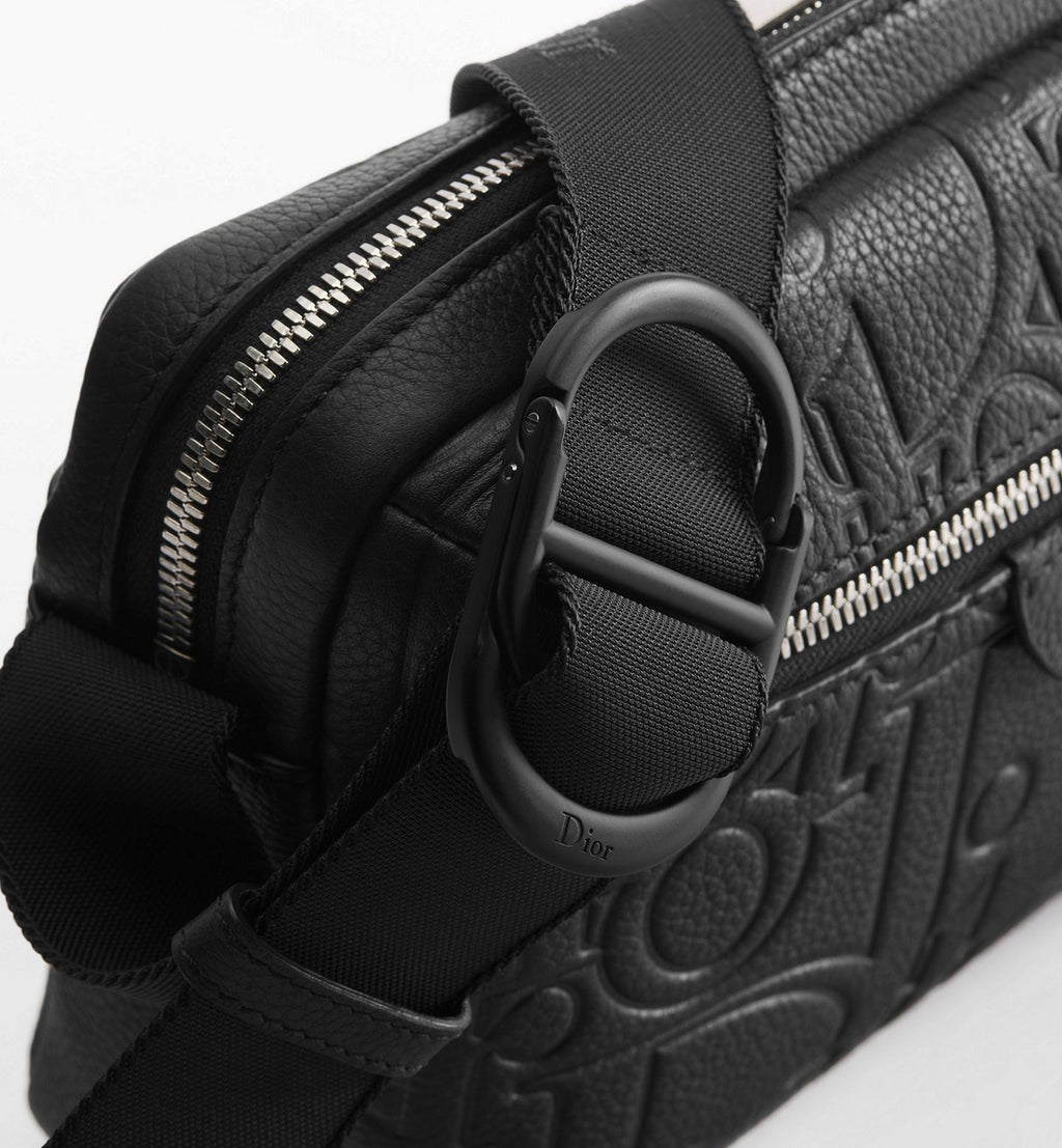 Dior Rider Zipped Messenger
Bag Color: Black Gravity