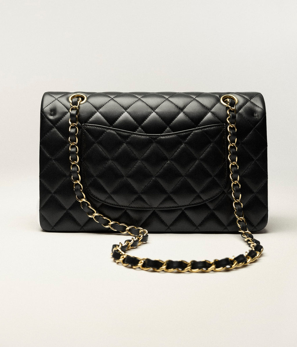 Chanel 11.12 Classic Handbag

Lambskin Leather