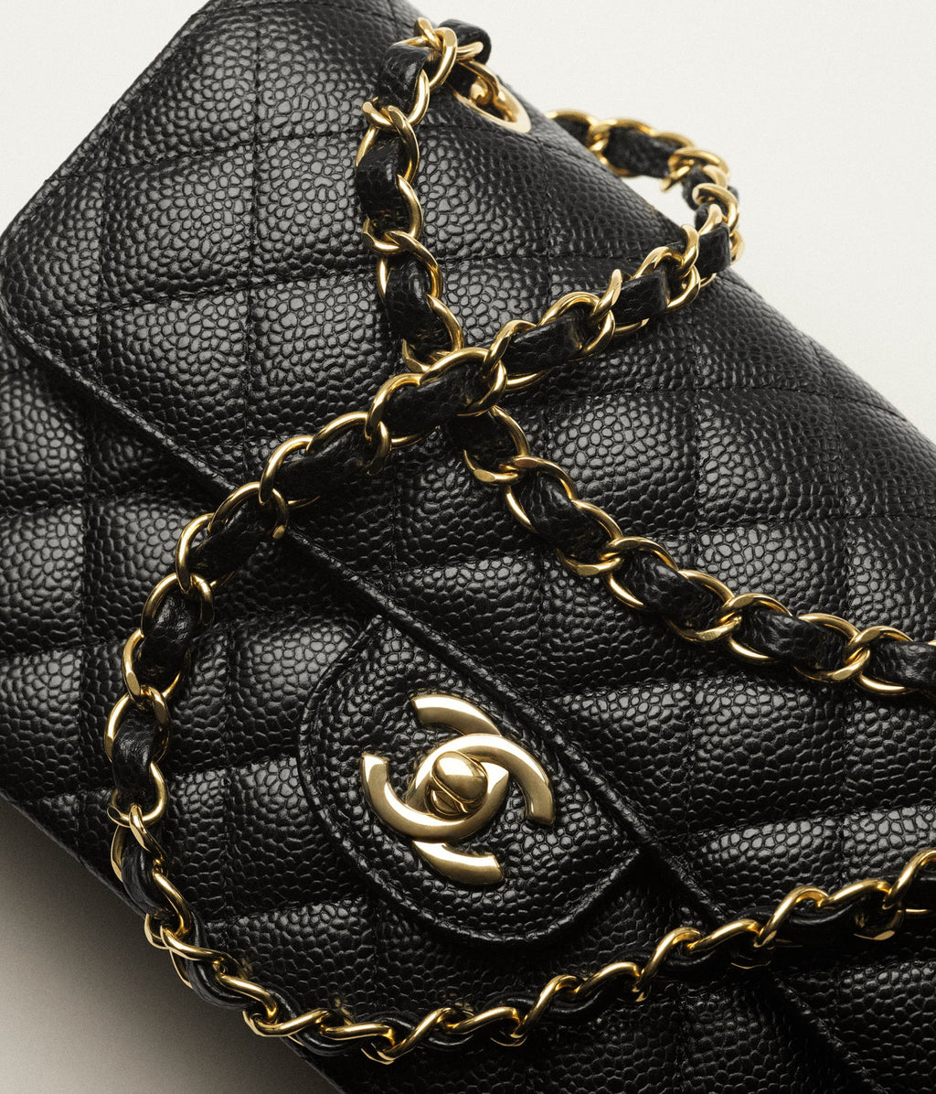 Chanel Small Classic Handbag

Caviar Leather