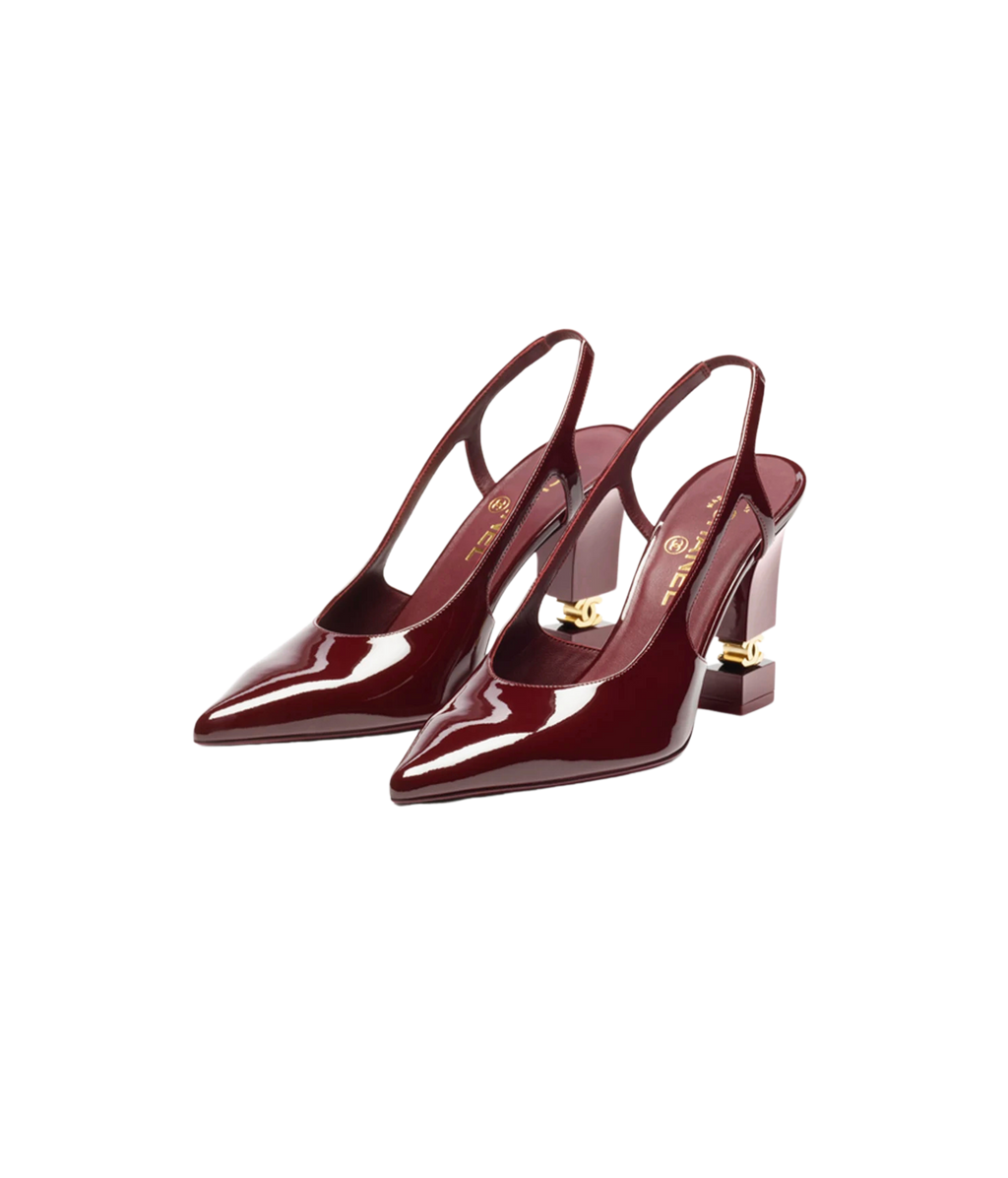 Chanel CC Slingbacks

Color: Burgundy