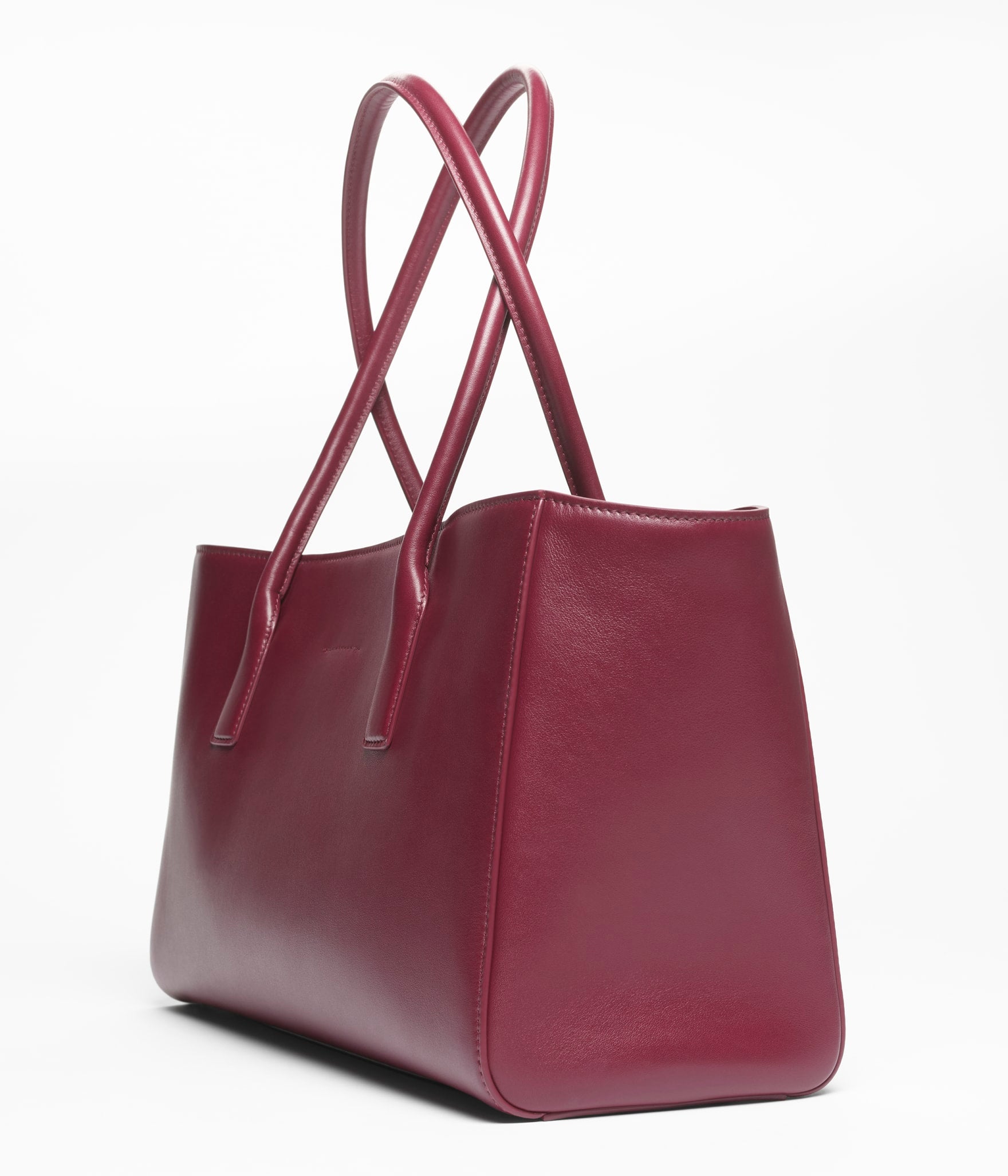 Chanel 25 Large Shopping Bag

Smooth Calfskin – Burgundy