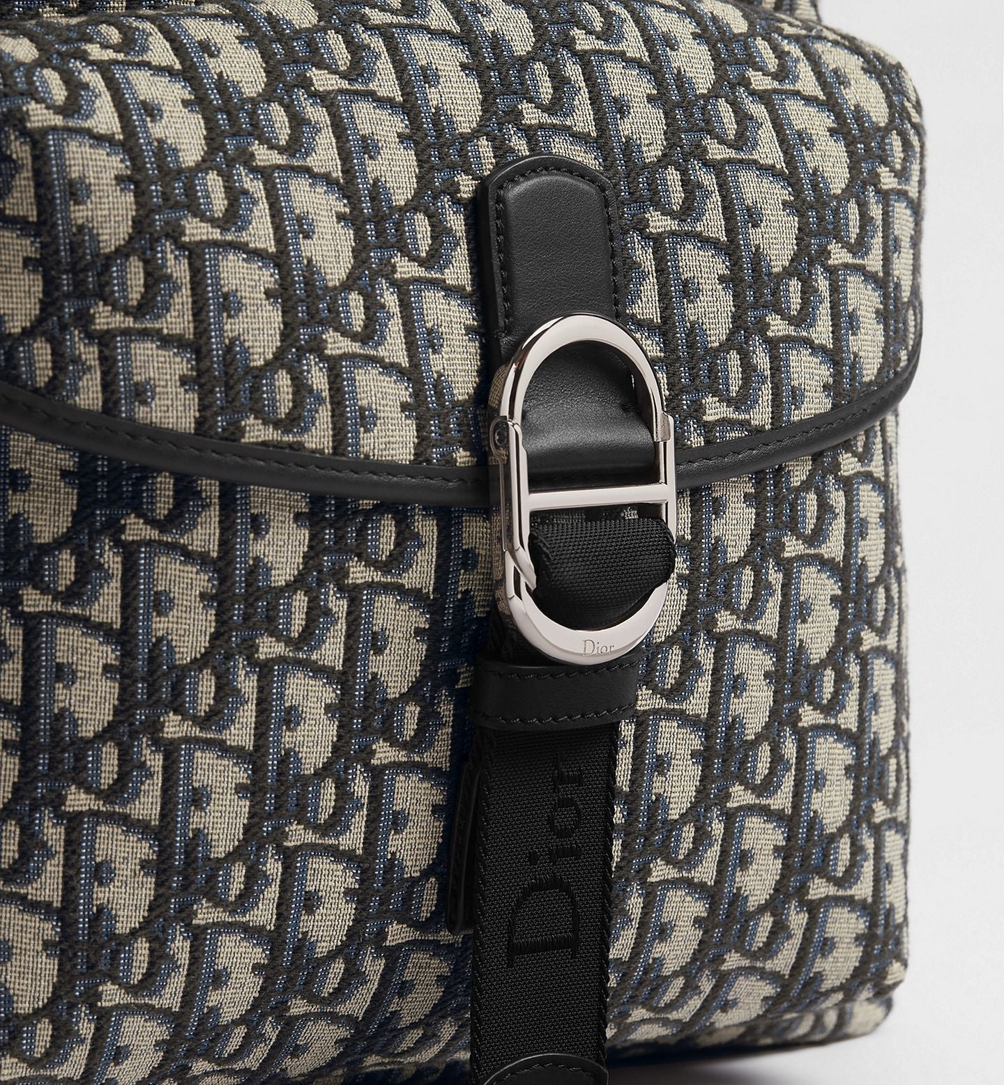 Dior Rider Backpack
Color: Beige/Azul Dior Oblique