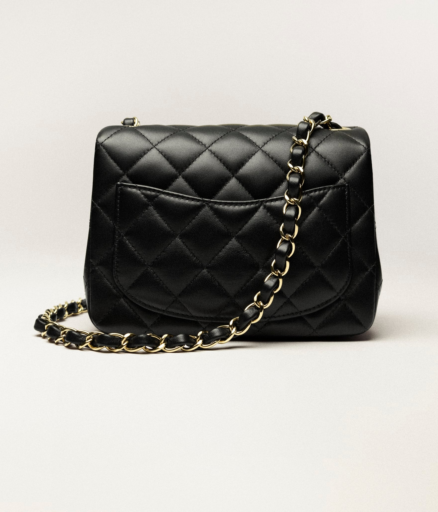 Chanel Mini Classic Flap Bag

Lambskin Leather