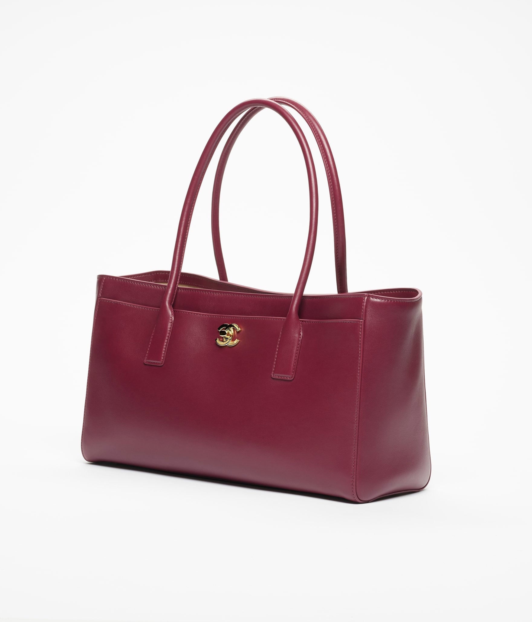 Chanel 25 Large Shopping Bag

Smooth Calfskin – Burgundy