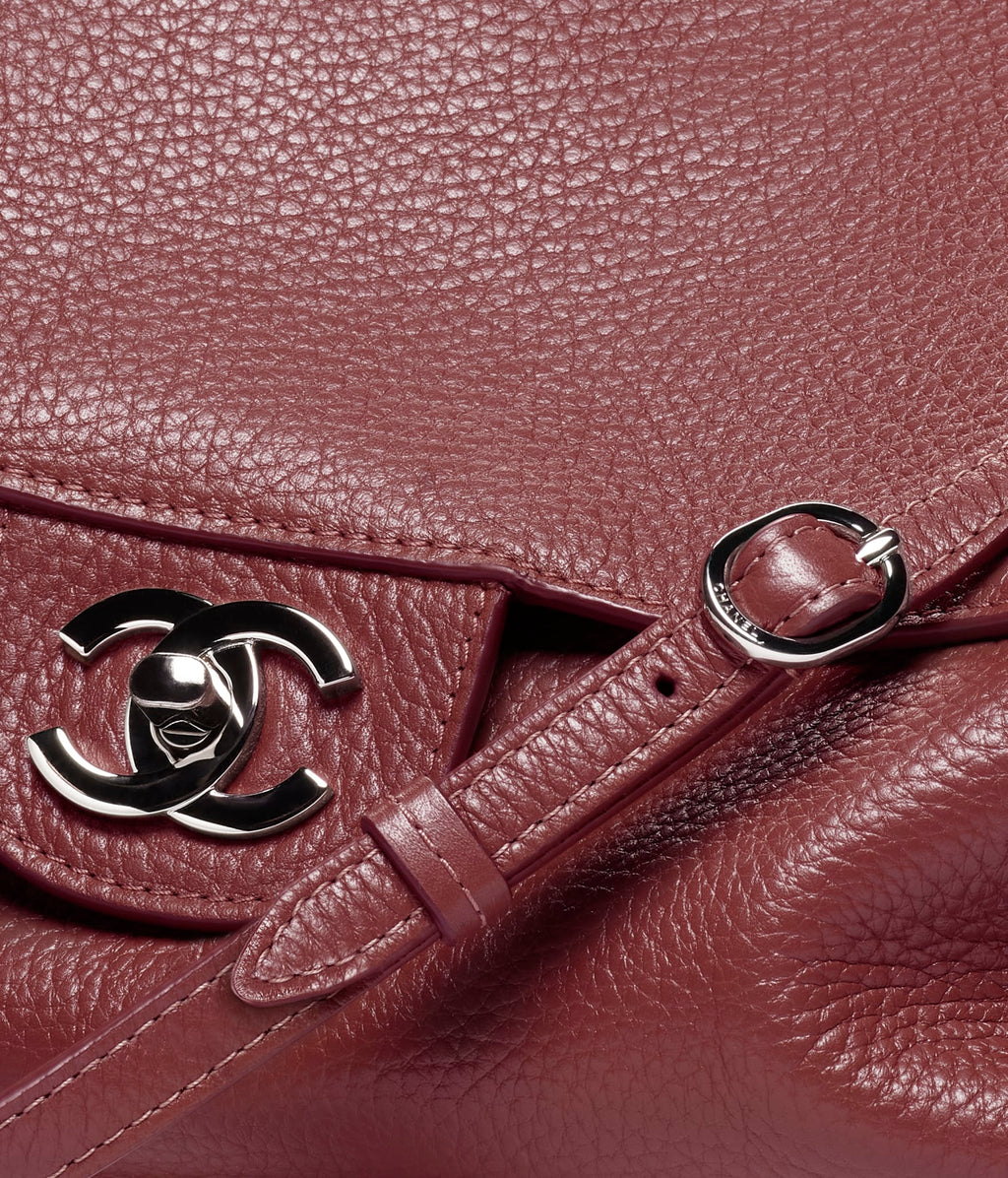 Chanel Classic Flap Maxi

Piel de becerro granulada – Burdeos