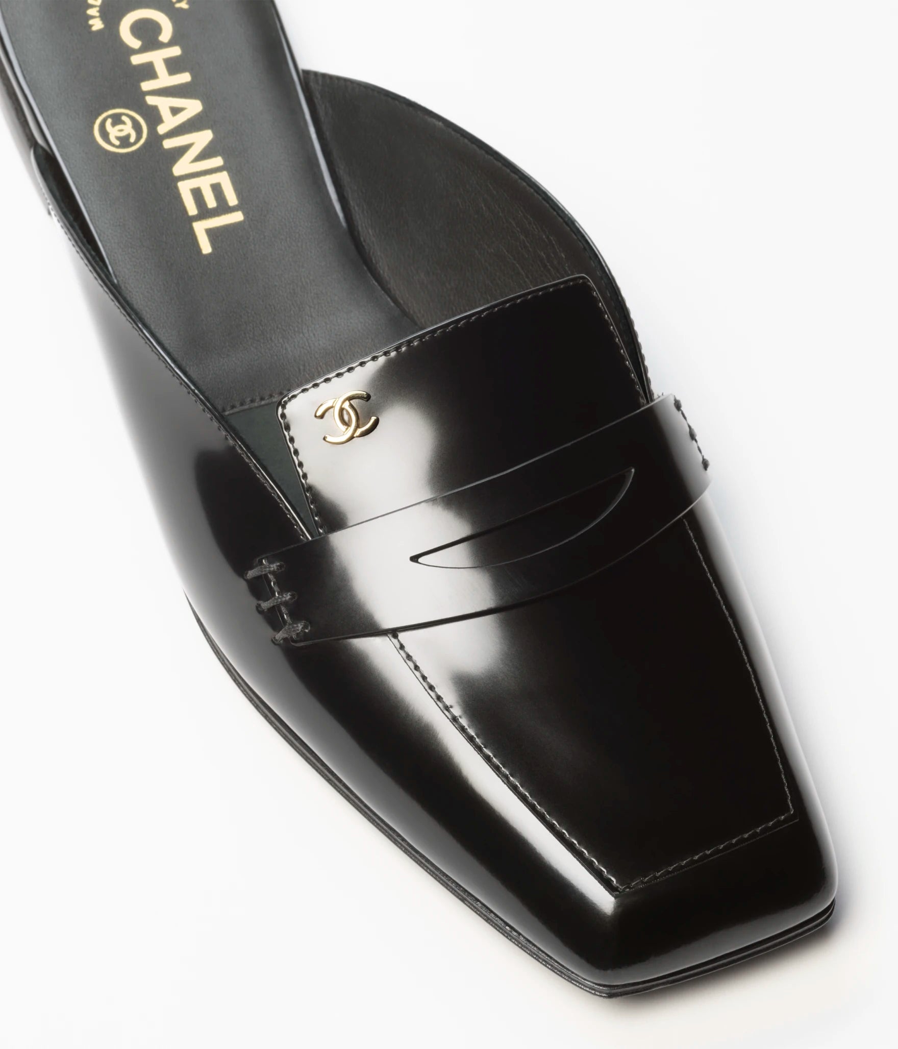 CHANEL Leather Loafers Mules

Color: Black