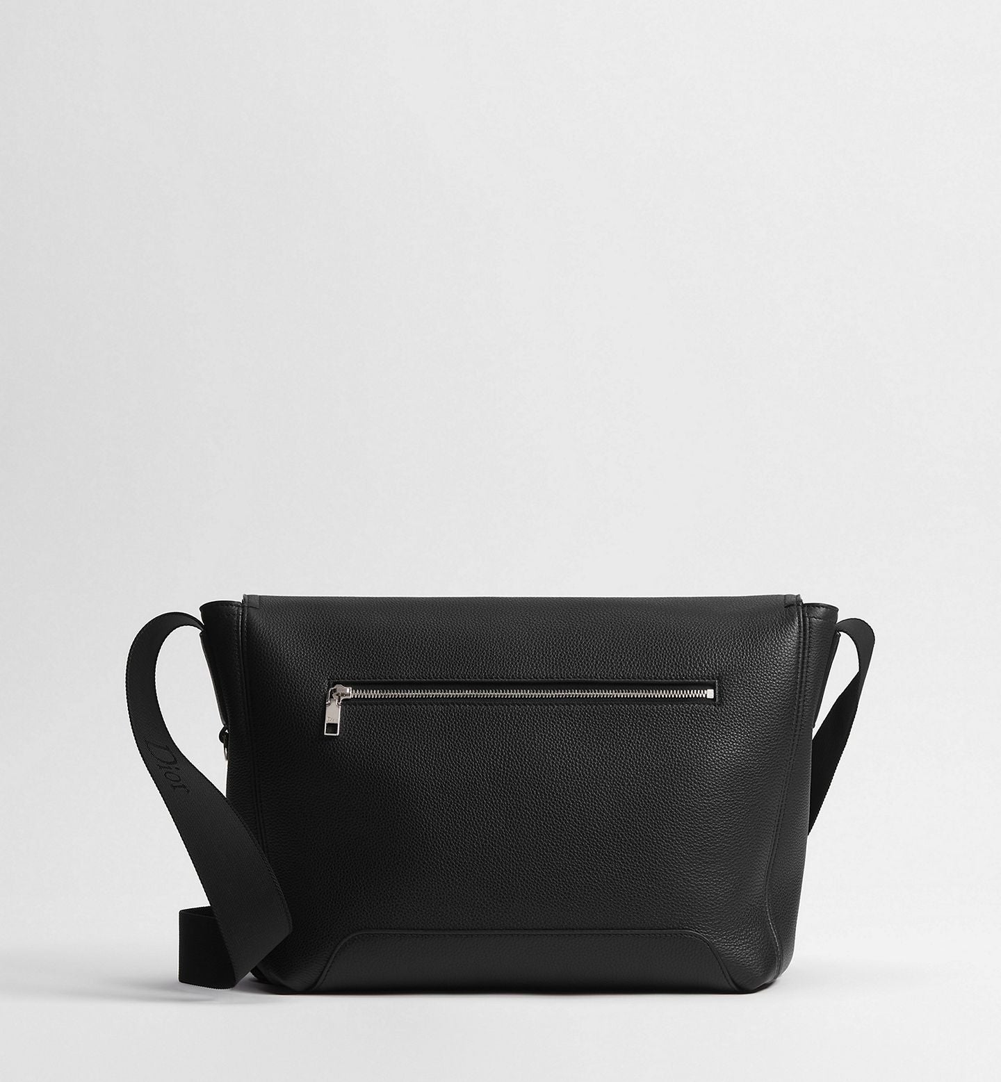 Medium Dior Jett Messenger 
Bag Color: Black Grained