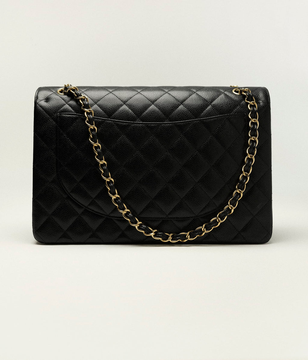 Chanel Maxi Classic Handbag

Caviar Leather