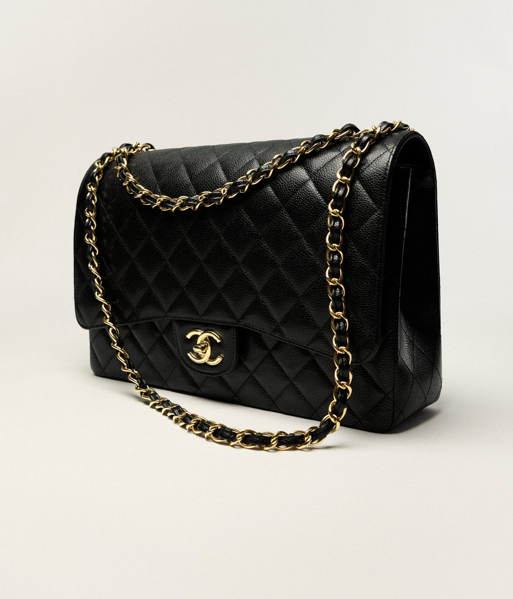 Chanel Maxi Classic Handbag

Caviar Leather