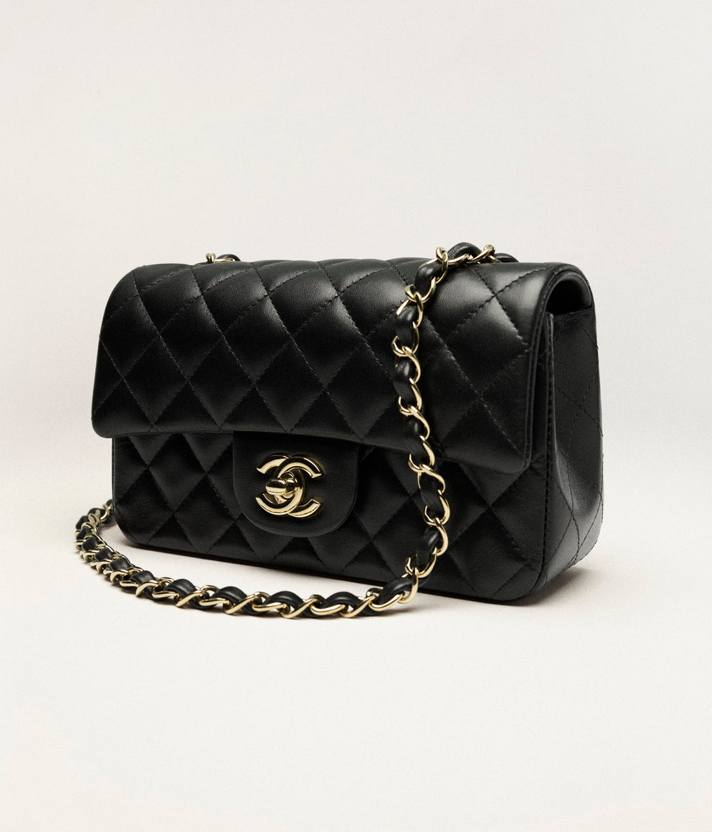 Chanel Mini Classic Flap Bag

Lambskin Leather