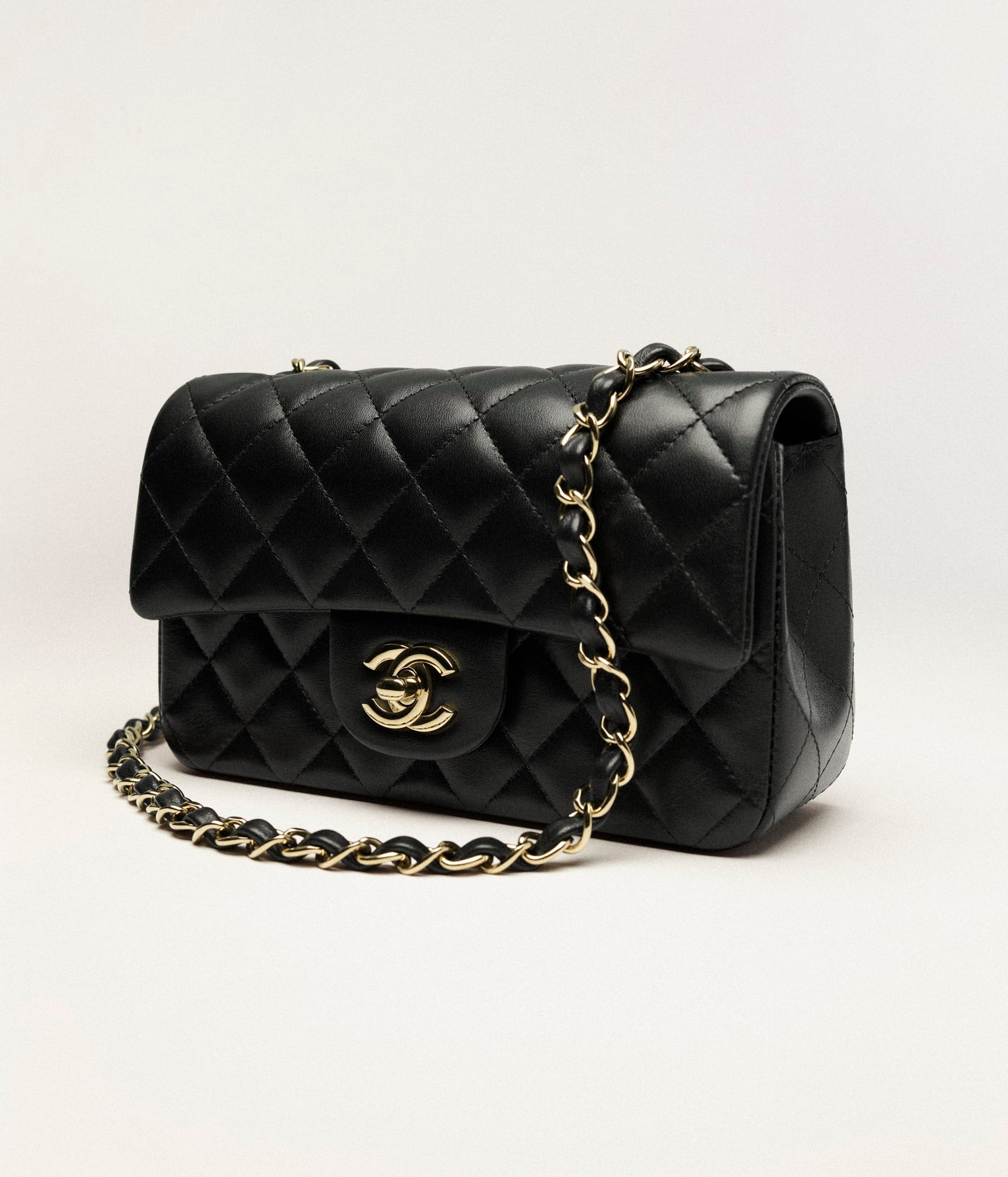 Chanel Mini Classic Flap Bag

Lambskin Leather