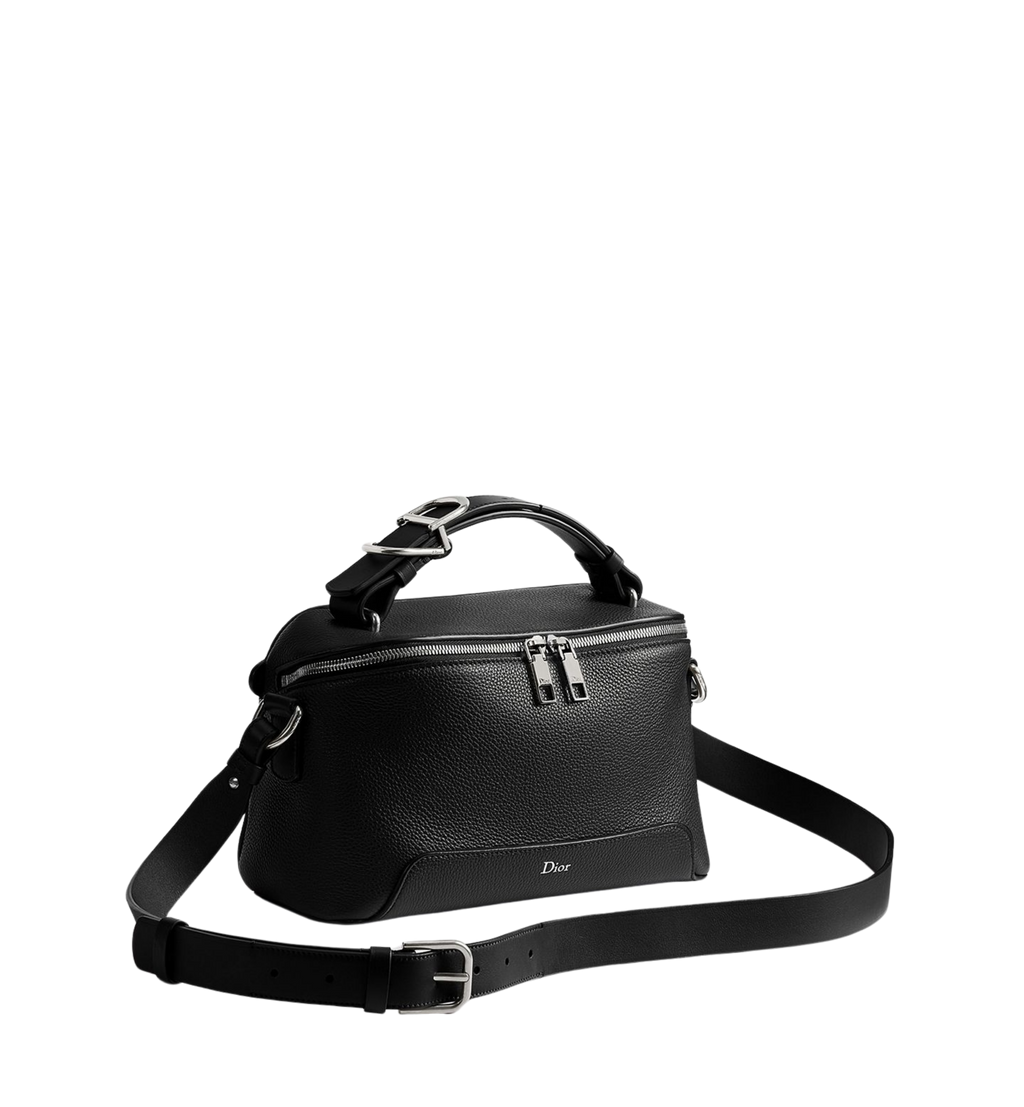 Dior Archie Zipped
Bag Color: Black
