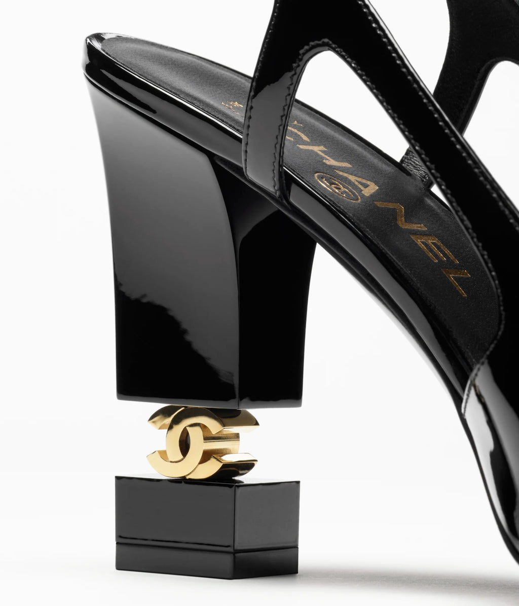 Chanel CC Slingbacks

Color: Black