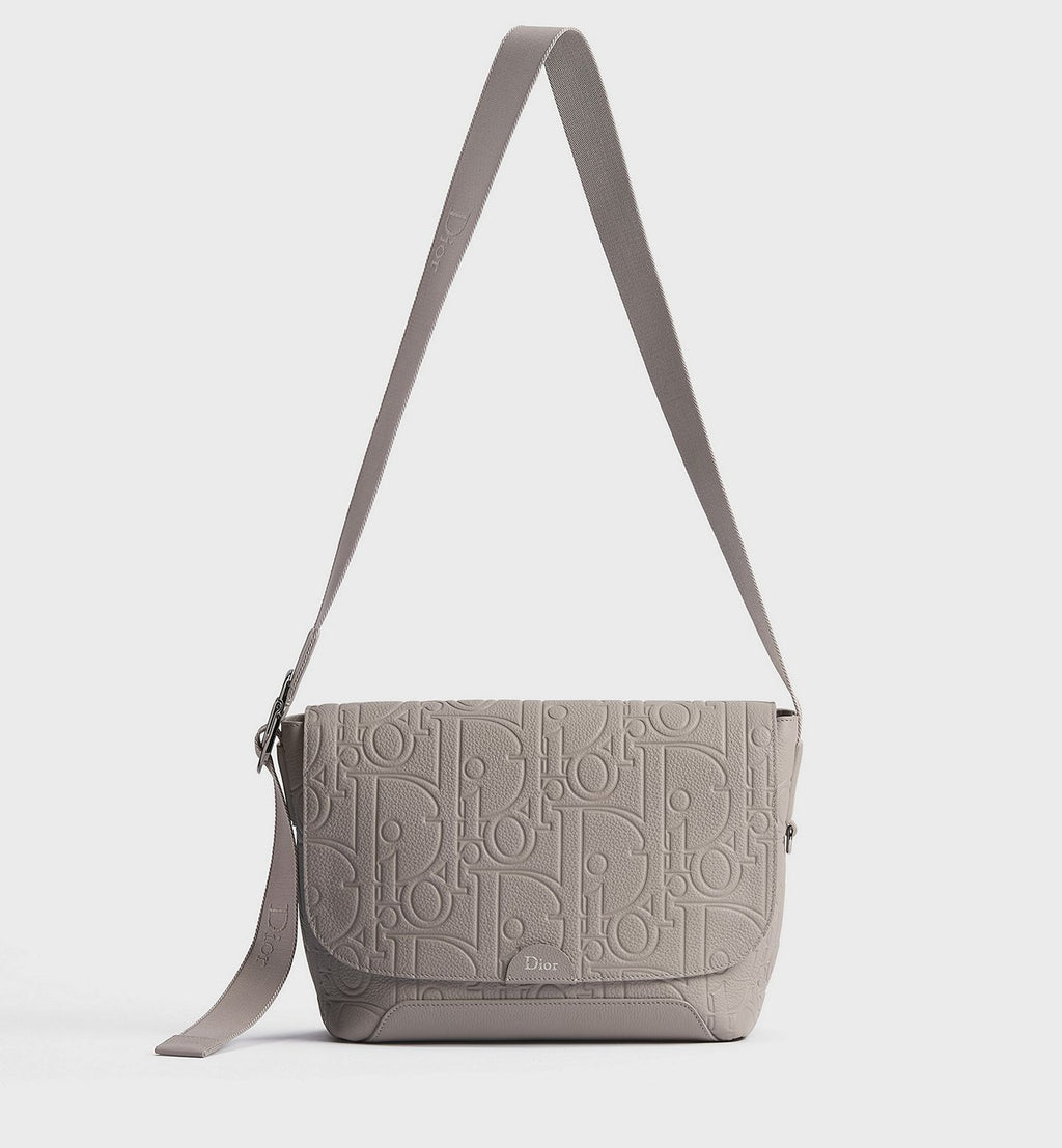 Small Dior Jett Messenger
Bag Color: Beige Gravity