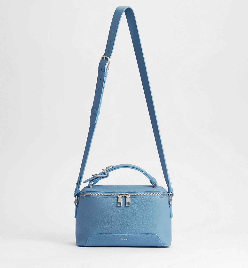 Dior Archie Zipped
Bag Color: Azul Cielo