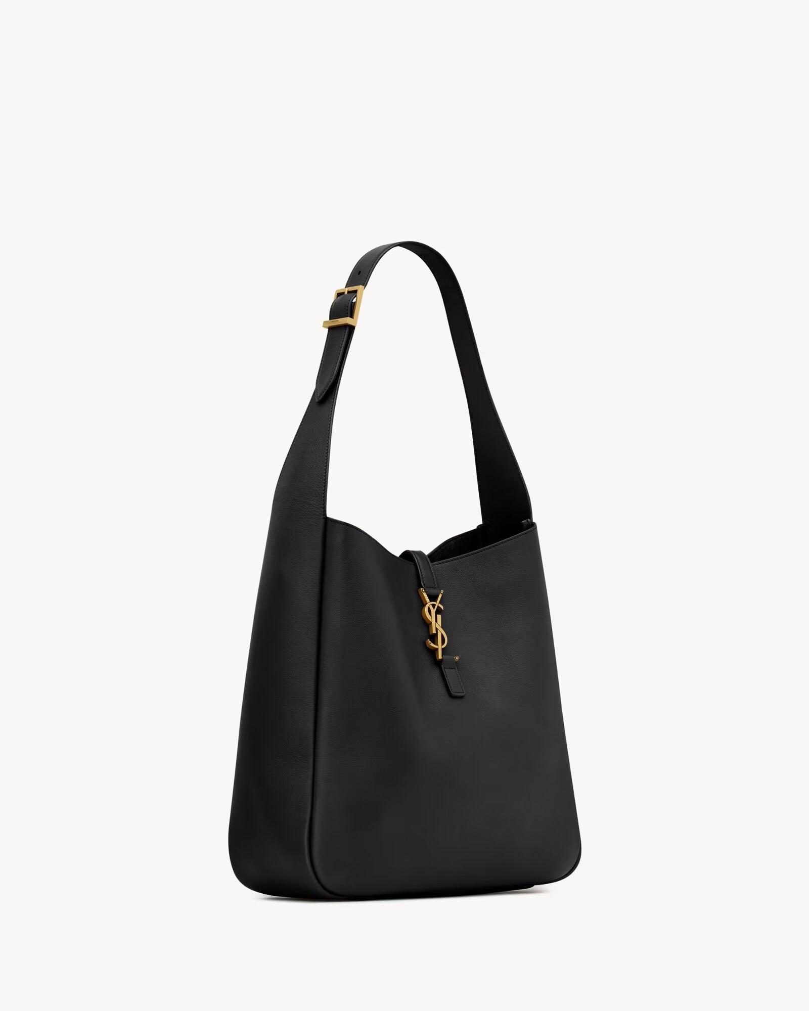 YSL  Le 5 à 7 Suple Large