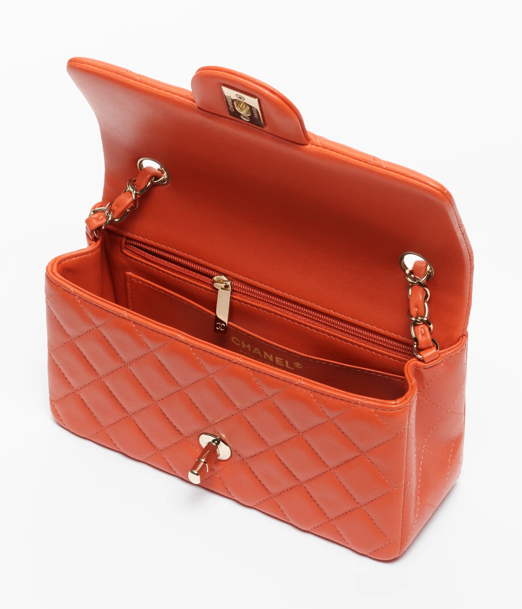 Chanel Mini Classic Flap Bag

Lambskin Leather