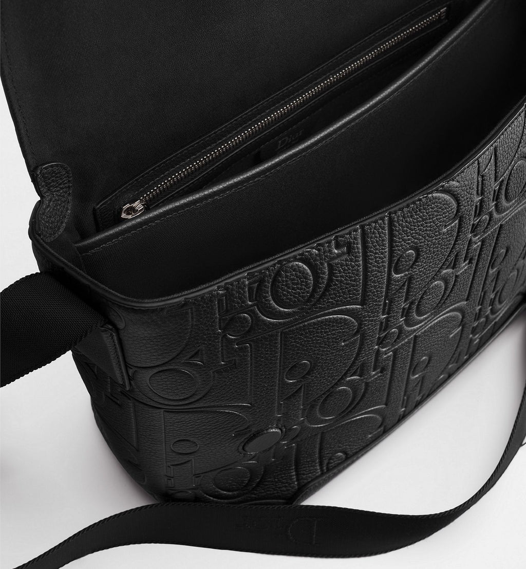 Small Dior Jett Messenger
Bag Color: Black Gravity