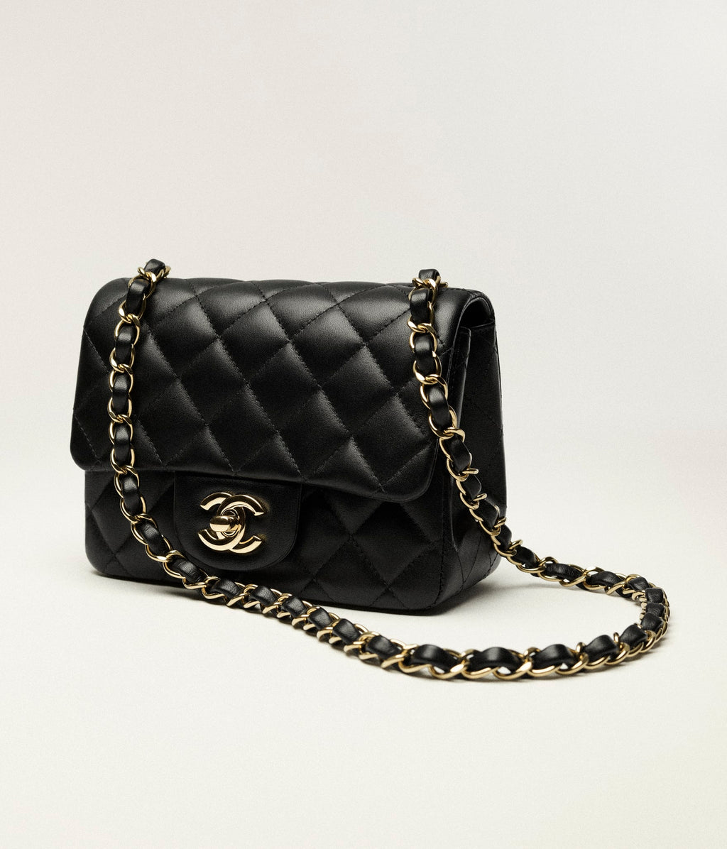 Chanel Mini Classic Flap Bag

Lambskin Leather