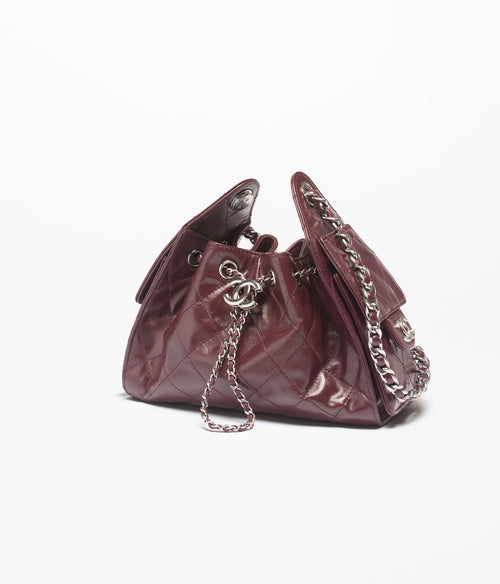 Chanel 25 Mini Bag

Charol acolchado