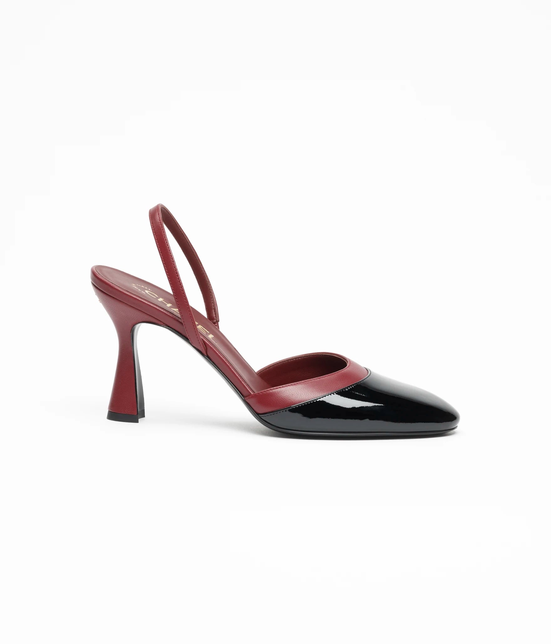 Chanel Cap-Toe Slingbacks

Color: Burgundy/Black