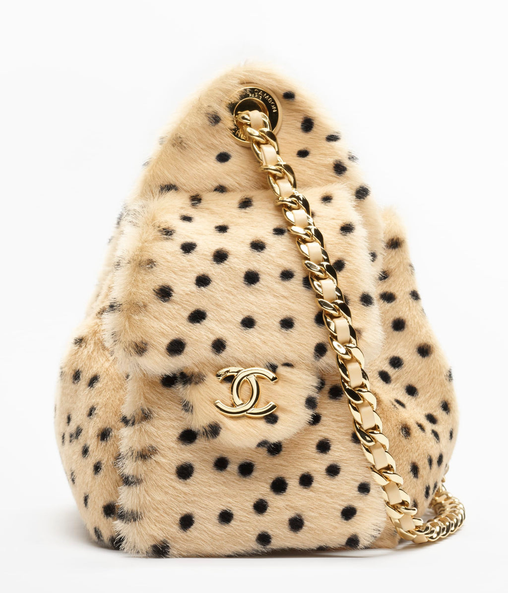 Chanel 25 Mini Bag

Piel de becerro estampado
