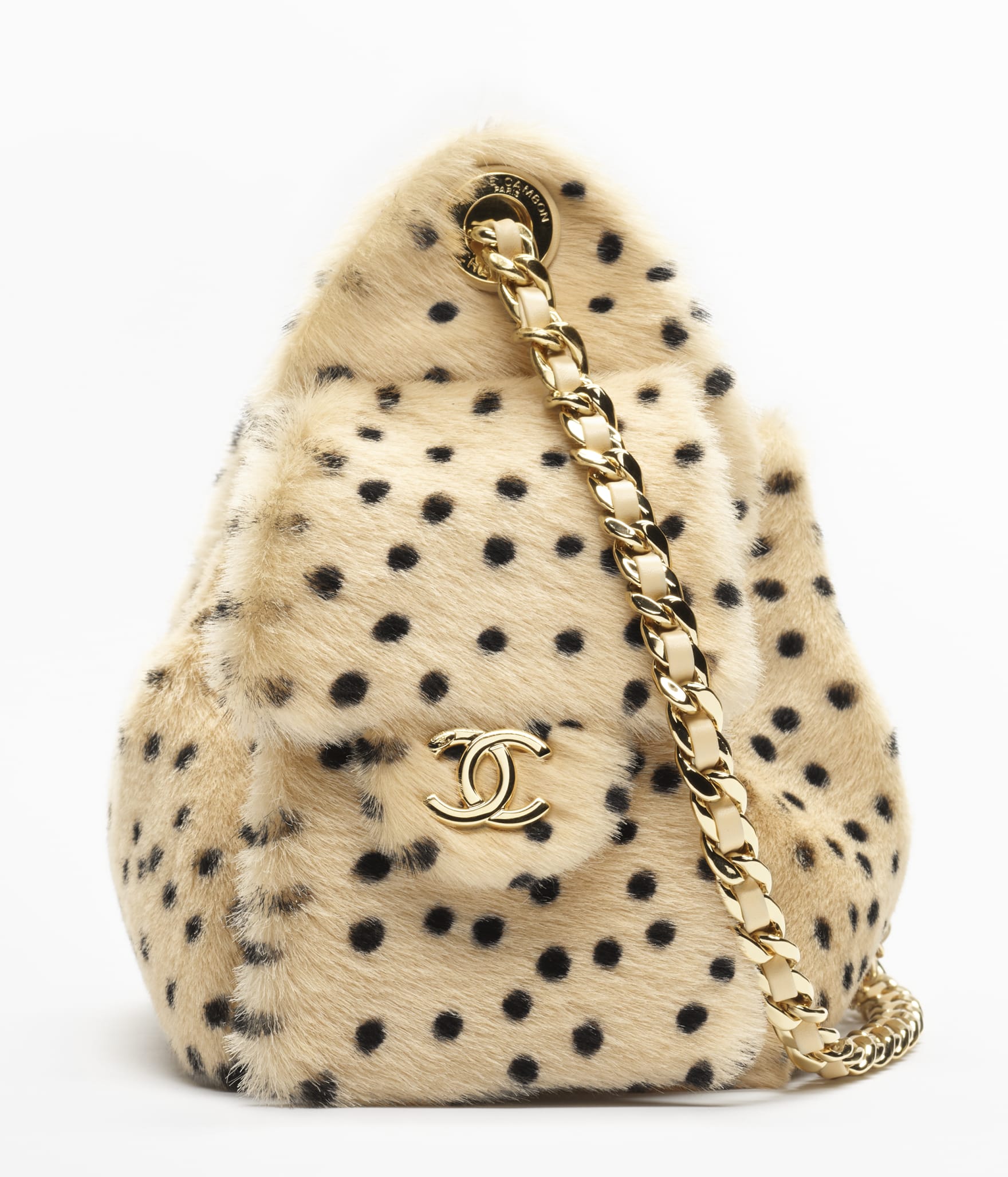 Chanel 25 Mini Bag

Piel de becerro estampado