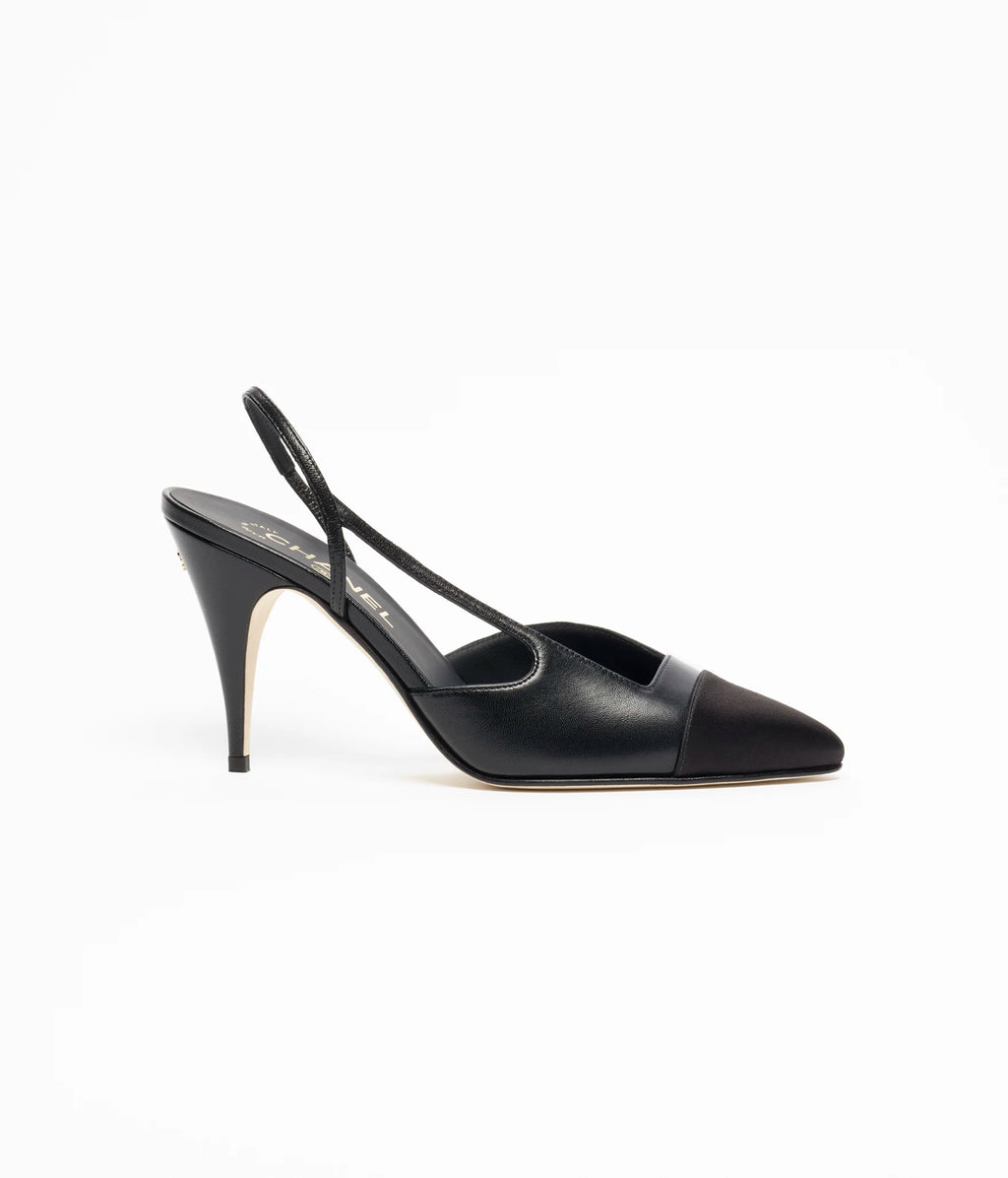 Chanel Cap-Toe Slingbacks

Color: Black