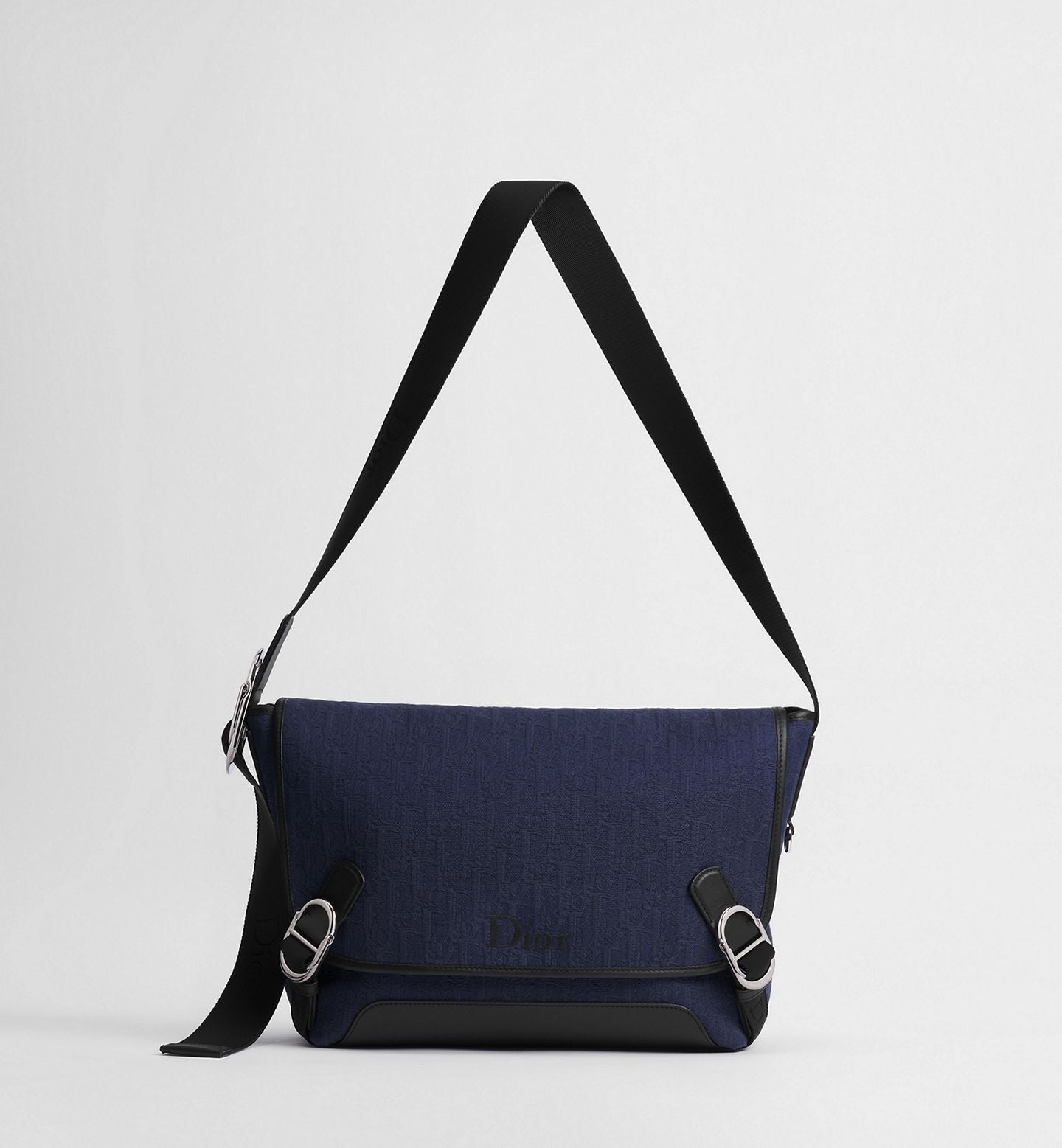 Medium Dior Jett Messenger Bag
Color: Blue Oblique