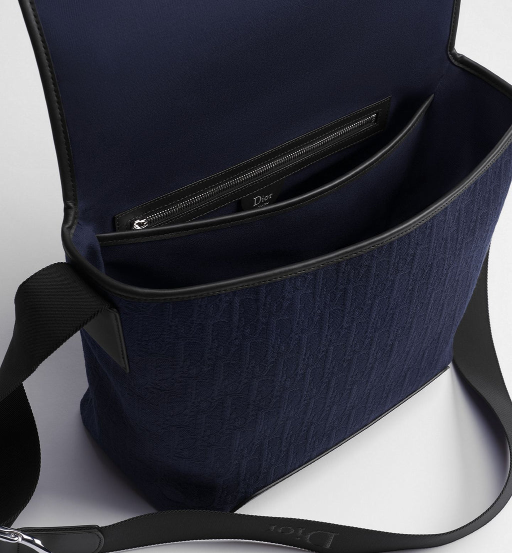 Medium Dior Jett Messenger Bag
Color: Blue Oblique